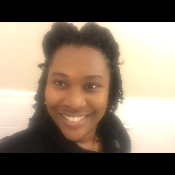 Meet your Posher, Tessa - Picture 1 of 1
