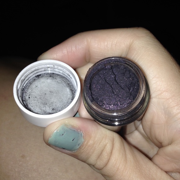 MAC Black Poodle Pigment Archie collection - Picture 3 of 3