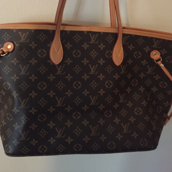 Louis Vuitton Neverful MM Tote
