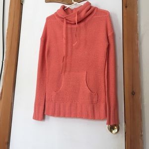 Coral turtle neck knitted sweater