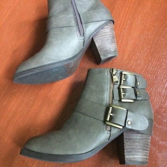 Gray buckled ankle booties