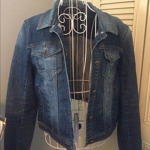 DKNY Jean Jacket (crop) ❤️❤️❤️