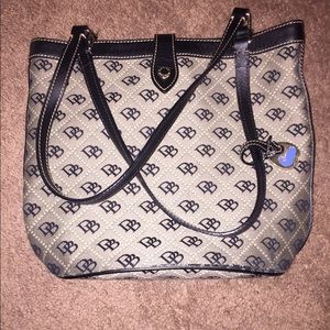 Dooney & Bourke purse