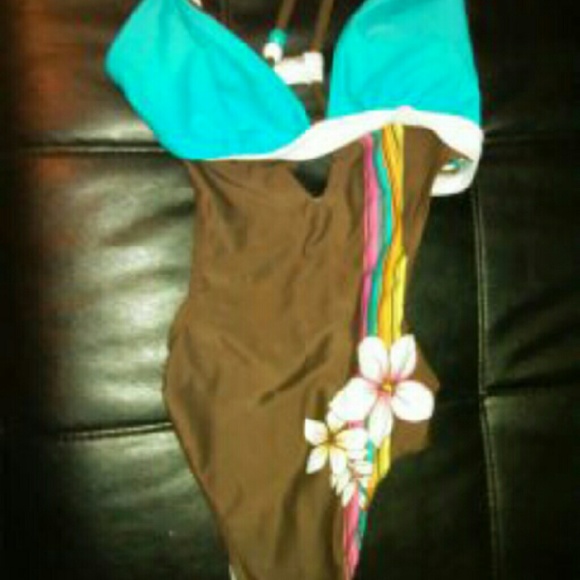 Bathing suit