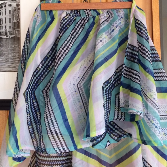 Multi patterned high low skirt - Picture 2 of 2