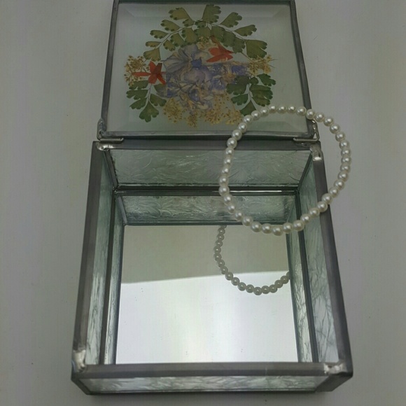 Vintage Jewelry - Vintage Glass Keepsake Box Handmade Vintage Jewelry - Vintage Glass Keepsake Box Handmade