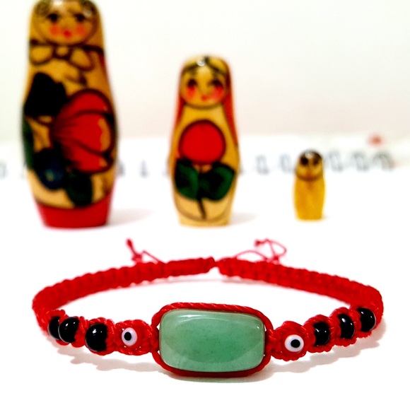 Tops - Plus Size: Natural Jade Evil Eye Bracelet