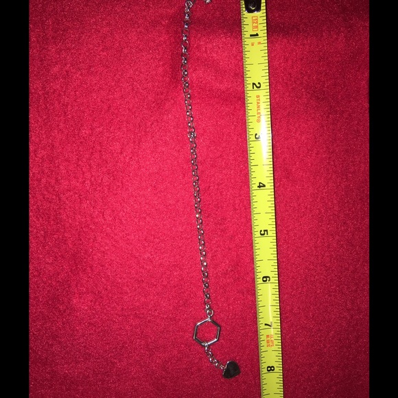 Pretty silver color  bracelet - Picture 2 of 3