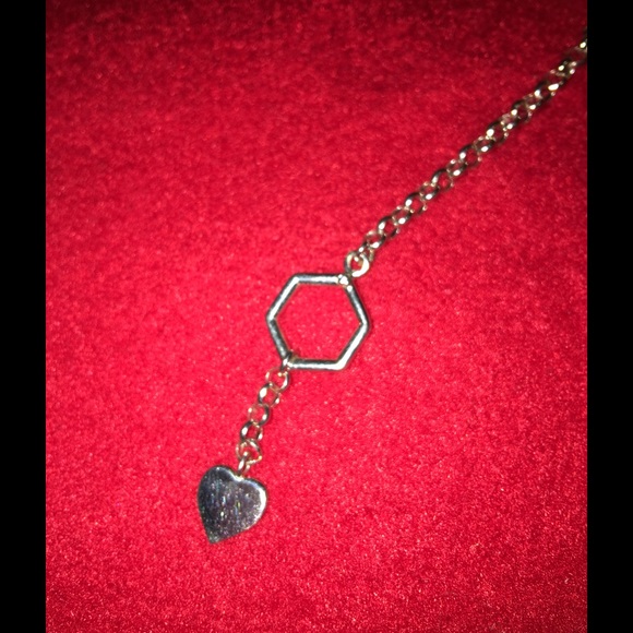 Pretty silver color  bracelet - Picture 3 of 3