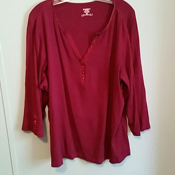 🛍 FINAL REDUCTION 🛍 Plum, mulberry covered shirt