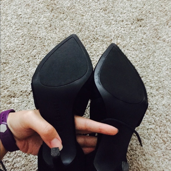 ❌Sold❌Nine West Lace Up Pump! - Picture 2 of 4