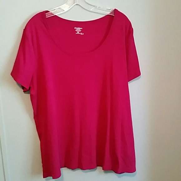 🎯Clearance 🎯Vibrant plum lightweight shirt!