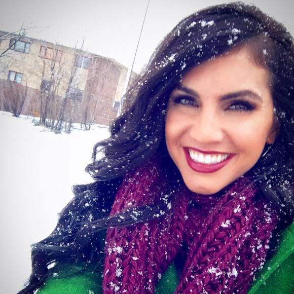 Meet your Posher, Christie - Picture 1 of 1