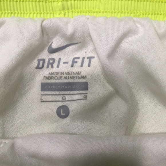 Nike DRI-FIT..shorts.. - Picture 2 of 2