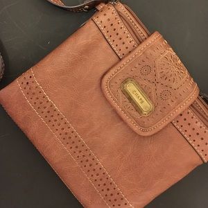 Chaps crossover bag/purse real leather