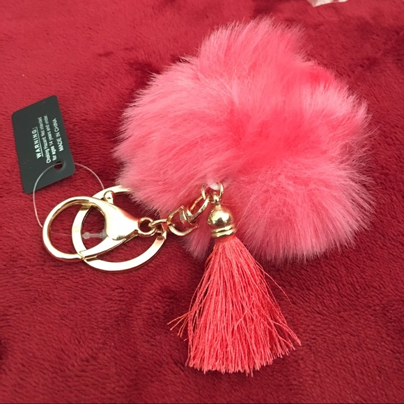 Small key chain /clip Pom Poms. Faux fur - Picture 4 of 4