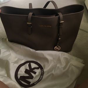 MICHAEL Michael Kors Jet Set Travel Medium Tote