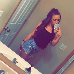 Meet your Posher, Trina