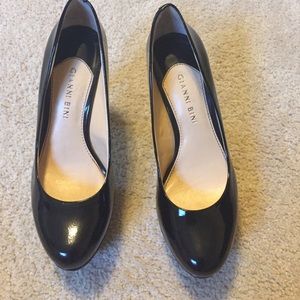 Black Gianni Bini pumps size 6.5