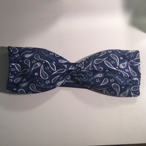 Blue and white bandeau with paisleys