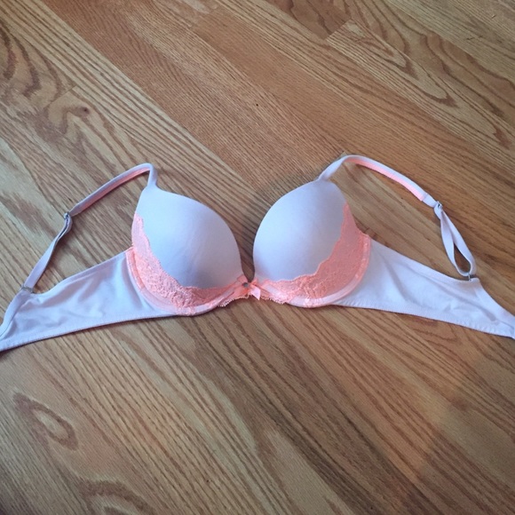 vs Push-up Bra