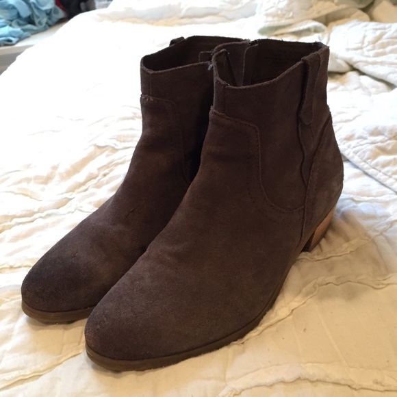 Perfect condition short boots