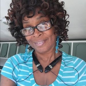 Meet your Posher, Sharon