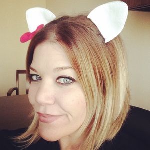 Meet your Posher, Elizabeth