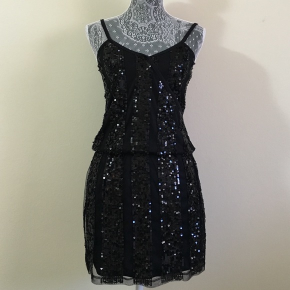 🚨LAST CHANCE🚨Little Black Sequin Dress