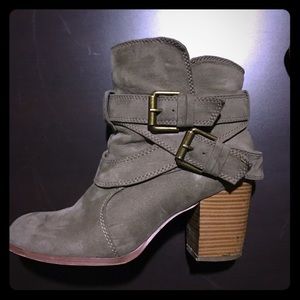 Cute booties /semi worn price is flexible
