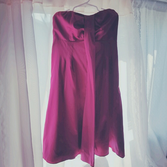 🎈FINAL SALE!🎈 Limited strapless dress!