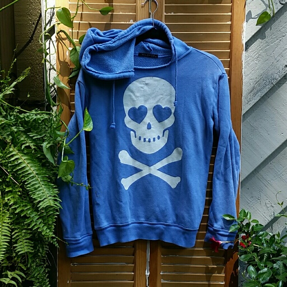 WILDFOX heart skull hoodie!