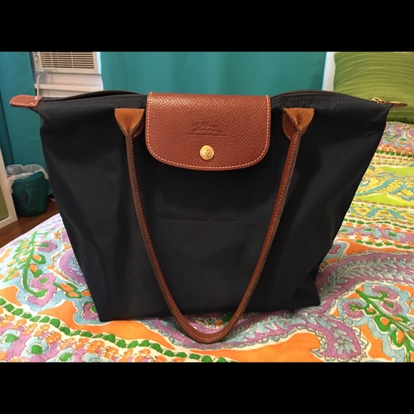 Longchamp Le Pliage Medium Shoulder Tote