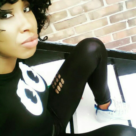 Jordan Retro 12 University - Picture 2 of 2