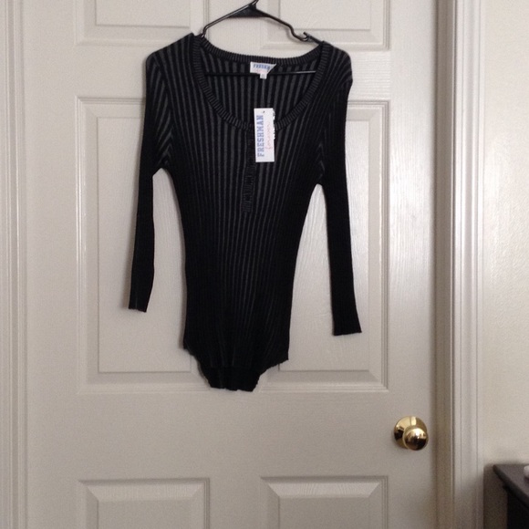 Black stretch top