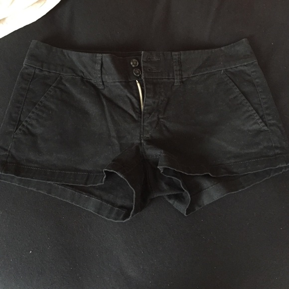 American Eagle Black Shorts - Size 6