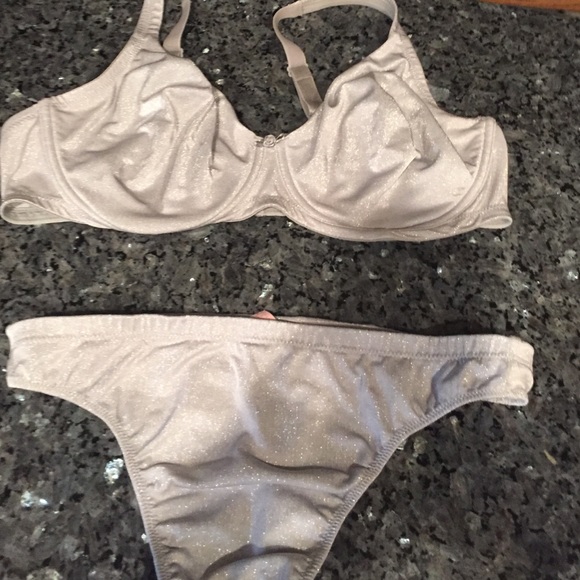 Victoria Secret glittery silver 40C bra/thong