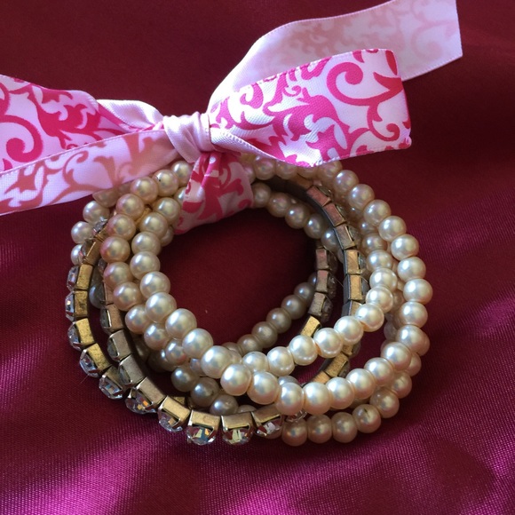 🔴🎀Pearl and Rhinestone Bracelet Set🎀