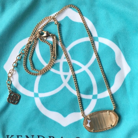 On Hold New Kendra Scott Dylan rose gold peach