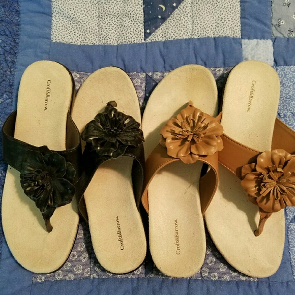 2 pairs of sandals
