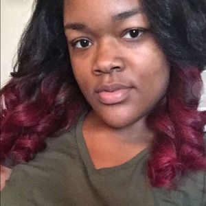 Meet your Posher, Nishae