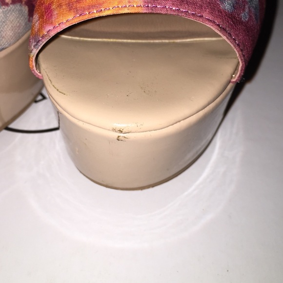 Steve Madden Floral Pumps - Picture 5 of 5