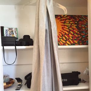 Grey/silver pashmina style scarf/wrap