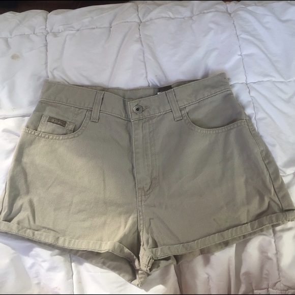 VINTAGE Calvin Klein khaki shorts Sz 28