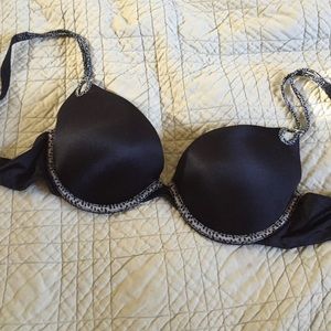 Black and grey bra