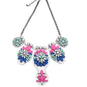 Lucite Statement necklace with bright stones!