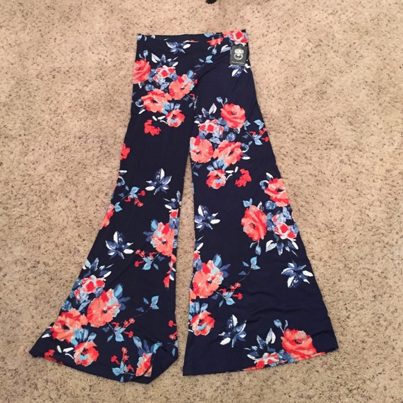 Veronica M Pants - Bell bottom pants