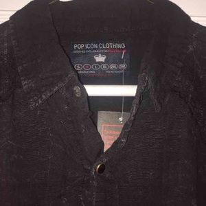 NWT! MEN! Sz. M, BUCKLE Long Sleeve