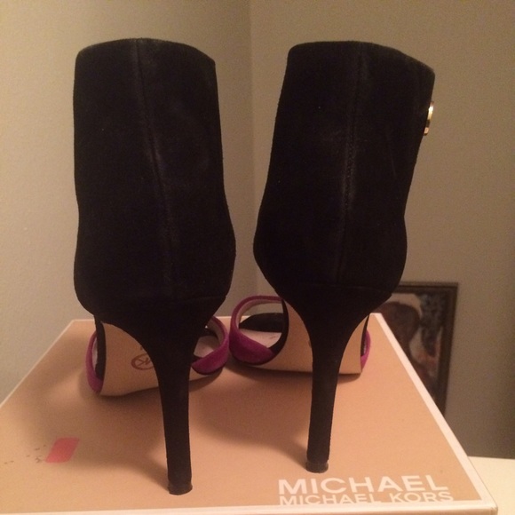Michael Kors Shoes! - Picture 3 of 4