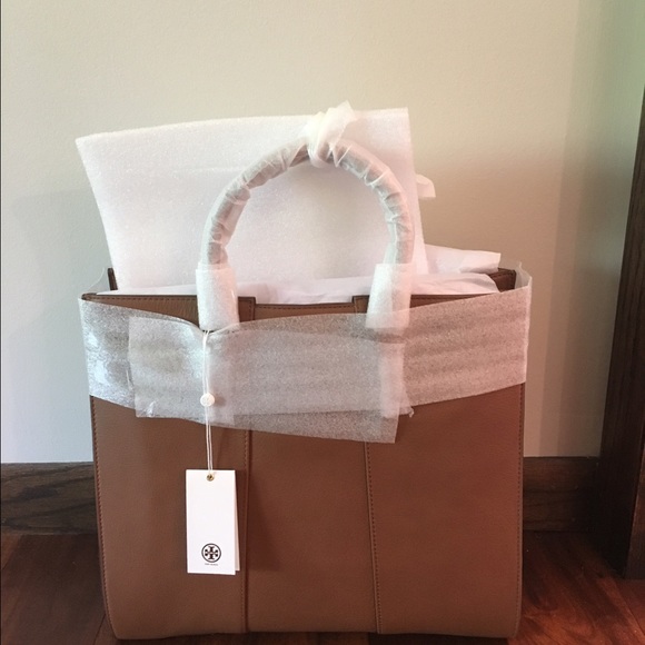 Large Tory Burch Cass Bag - Picture 2 of 3